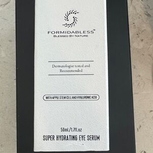 Super Hydrating Eye Serum - White